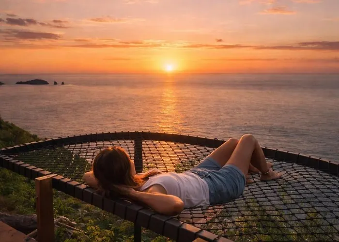 Eco-tourist Dream Cliff