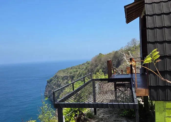 Eco-tourist Dream Cliff
